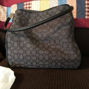 coach phoebe signature design shoulder bag